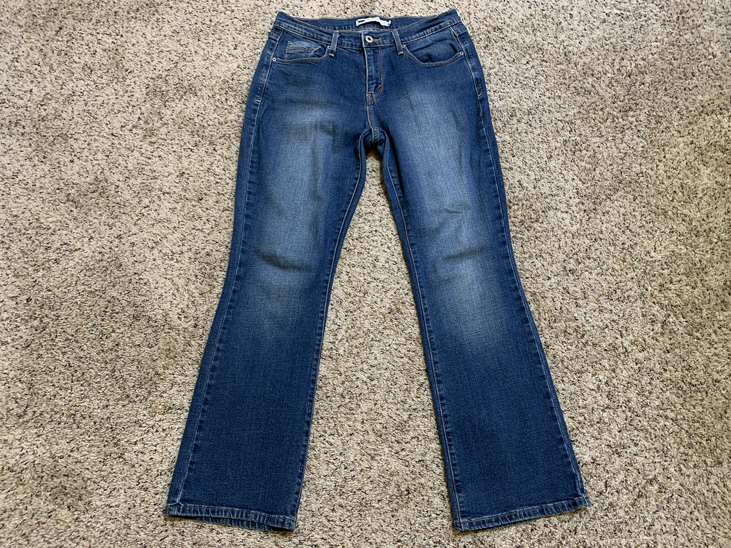 Levis Womens 515 Bootcut Jeans Size 8