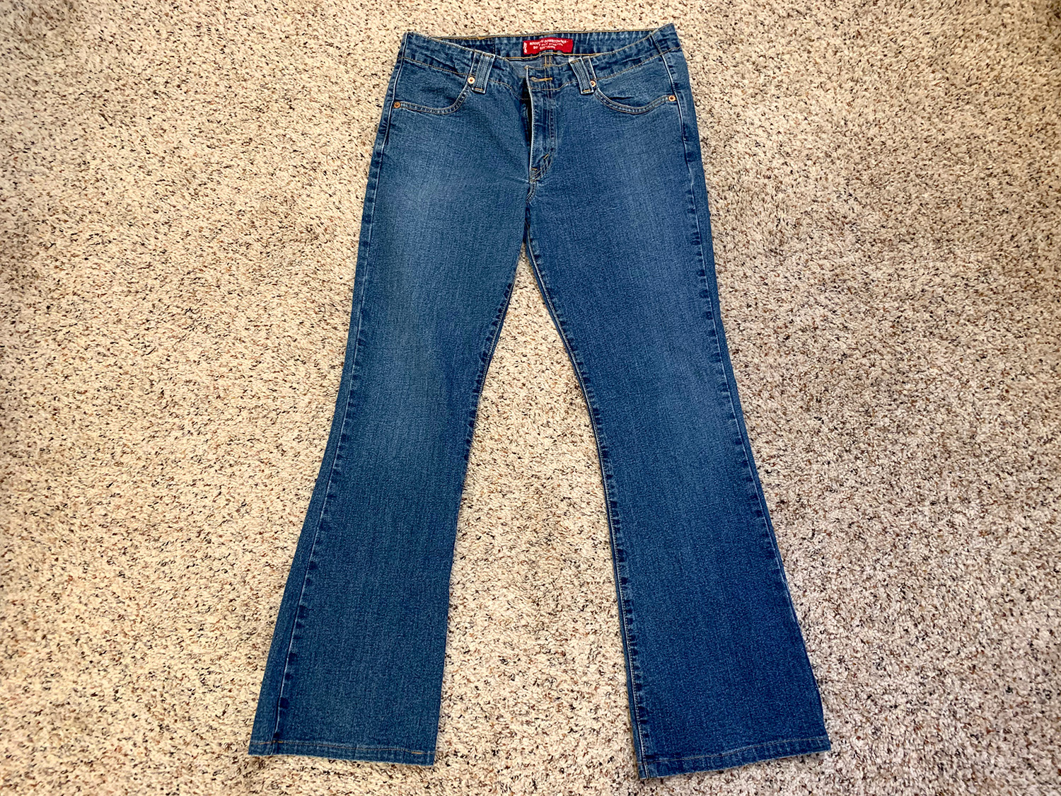 Levis Womens Nouveau Downtown Boot Cut Stretch 525 Jeans Size 10M