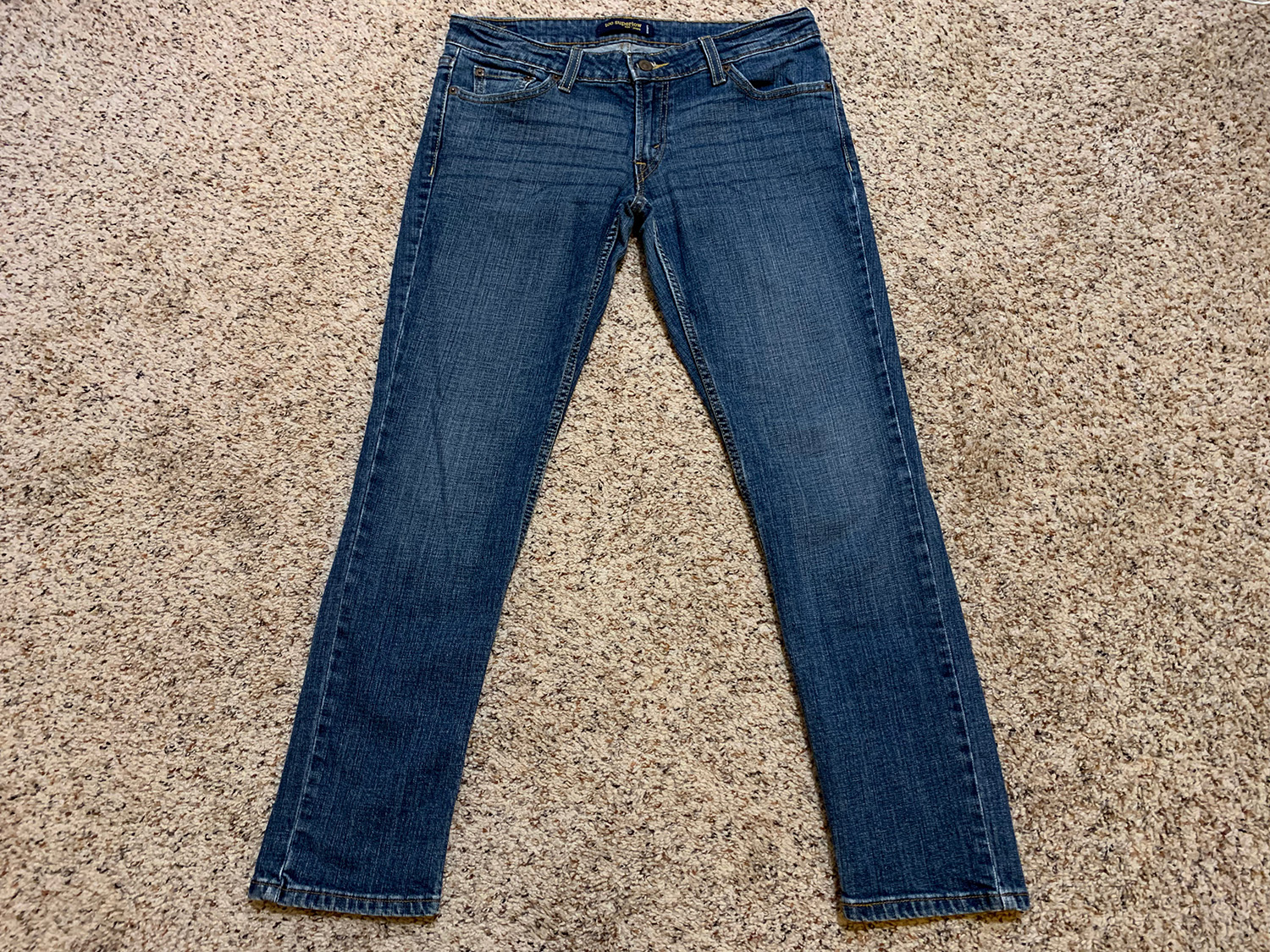 Levis Womens 524 Too Superlow Jeans Size 11 Short at The MenuGem Web Store