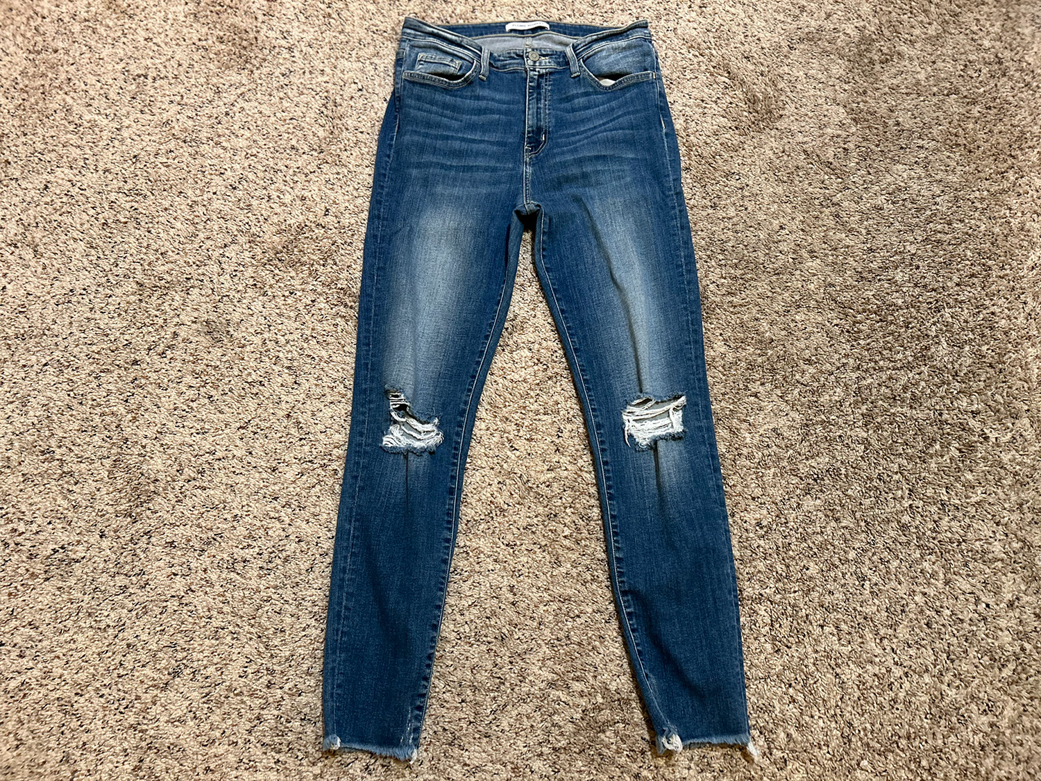 Flying Monkey Platinum Womens Distressed Jeans Size 29 at The MenuGem Web Store